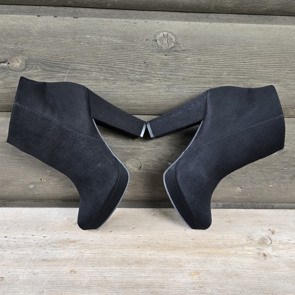 Candies NEW!! Actress, Retro, 70's, Chunky, Platform, Block Heel. Bootie 8M - Picture 11 of 16